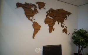 Wooden world map Rosewood in the offcie 1