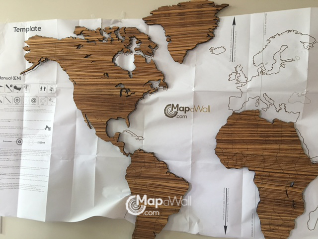 Installing wooden world map Zebrano with Hawaii 2