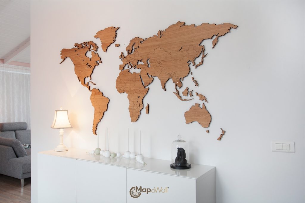 Wooden world map Oak - Iceland - side view