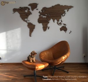 MapaWall wooden world map with country borders - Living room